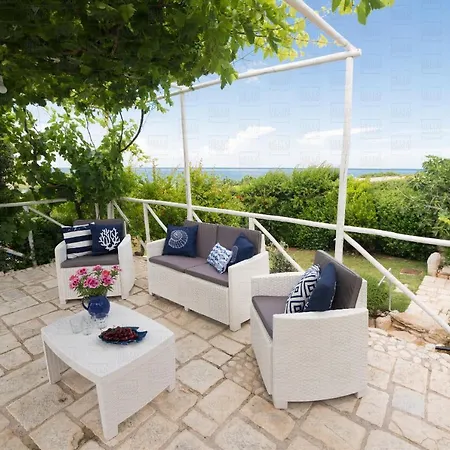 Sweet Trullo On The - Unique Seafront House With Private Patio And Direct 