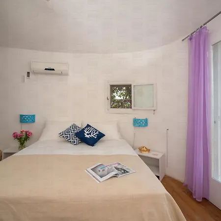 Sweet Trullo On The - Unique Seafront House With Private Patio And Direct 
