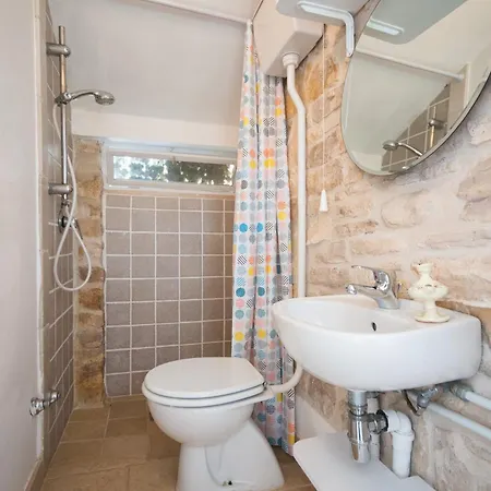Sweet Trullo On The - Unique Seafront House With Private Patio And Direct 