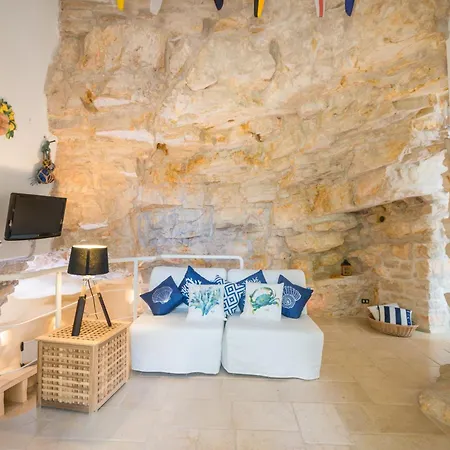 Sweet Trullo On The - Unique Seafront House With Private Patio And Direct 